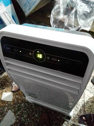 PORTABLE AC SKYWOOD IMPORTED 1 TONE HEAT AND COOL INVERTER